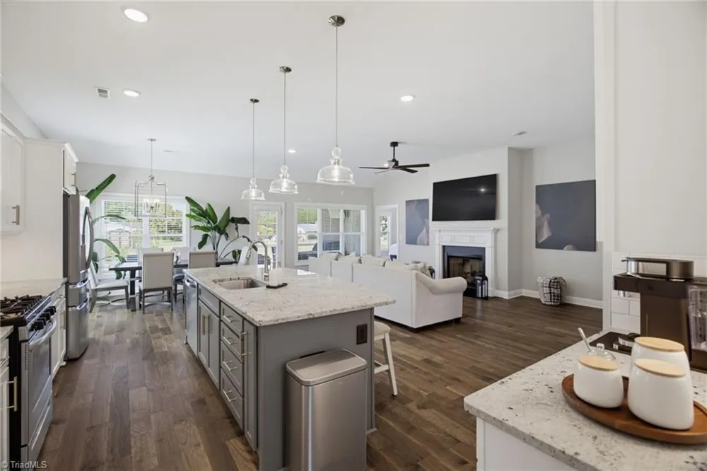 252 Rosewood Drive Winston-Salem, NC 27127
