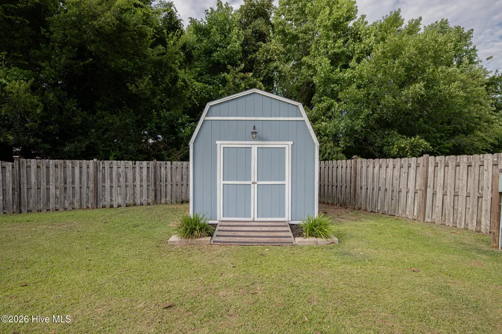 414 Fawns Creek Chase Jacksonville, NC 28540