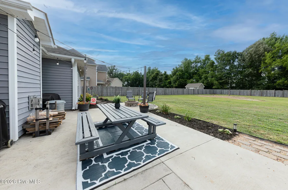 414 Fawns Creek Chase Jacksonville, NC 28540