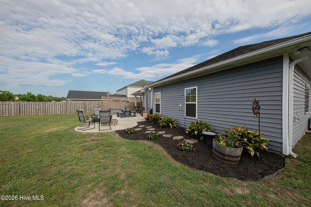 414 Fawns Creek Chase Jacksonville, NC 28540