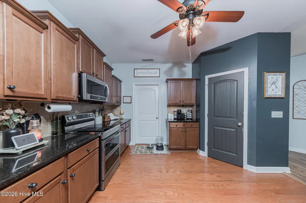 414 Fawns Creek Chase Jacksonville, NC 28540