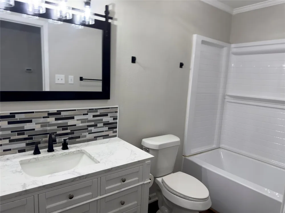 209 Magnolia Lane Chandler, TX 75758