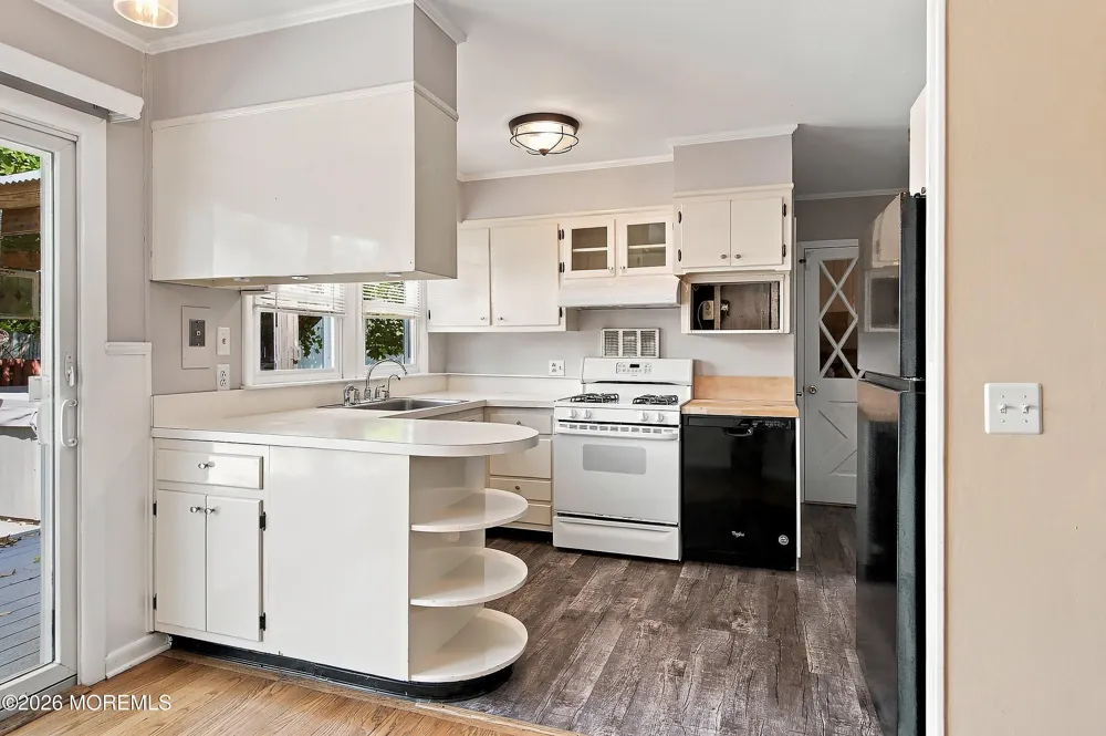 2247 Newark Avenue Manasquan, NJ 08736