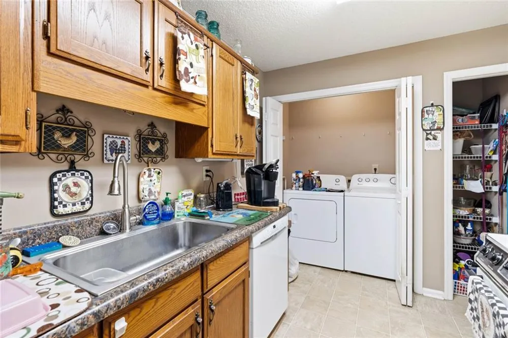 2235 Old Hamilton Place #400D Gainesville, GA 30507