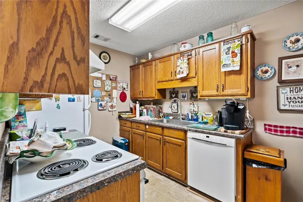 2235 Old Hamilton Place #400D Gainesville, GA 30507