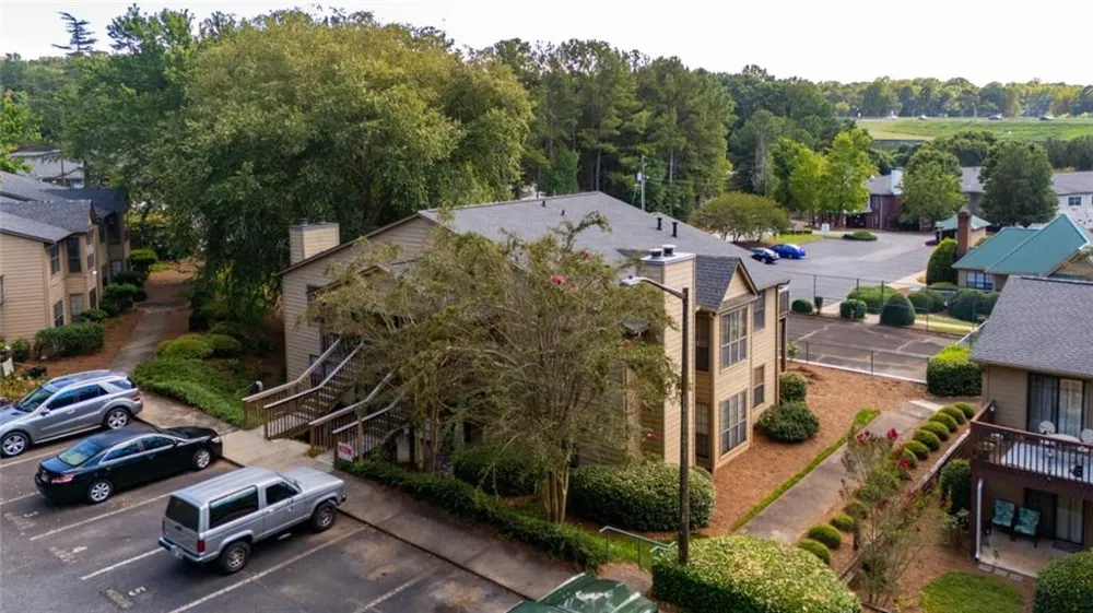 2235 Old Hamilton Place #400D Gainesville, GA 30507