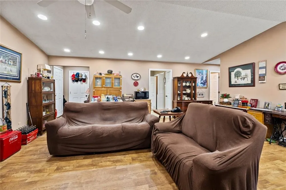2235 Old Hamilton Place #400D Gainesville, GA 30507