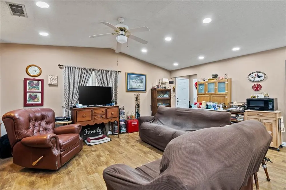 2235 Old Hamilton Place #400D Gainesville, GA 30507
