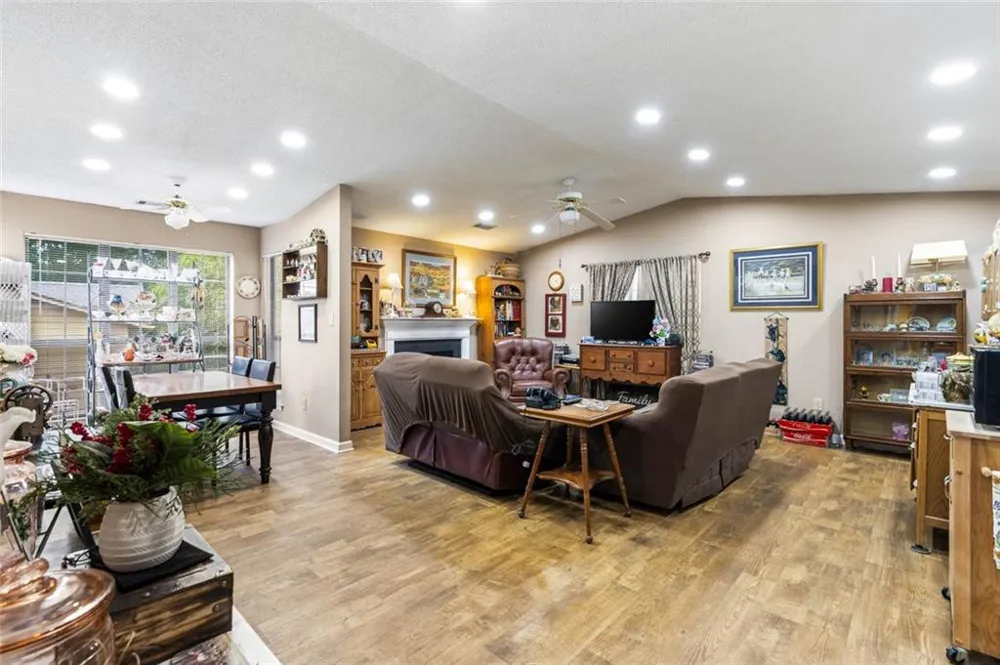 2235 Old Hamilton Place #400D Gainesville, GA 30507