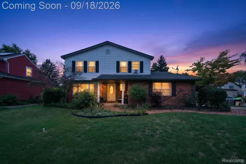 24587 Kings Pointe