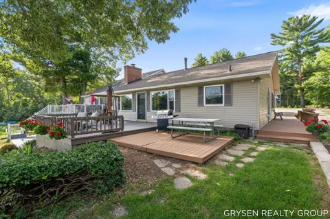 2176 W Lake Road