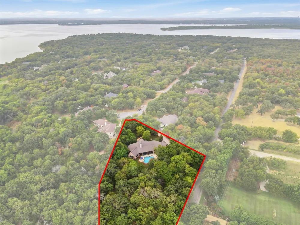 2050 E Oak Shores Drive Cross Roads, TX 76227