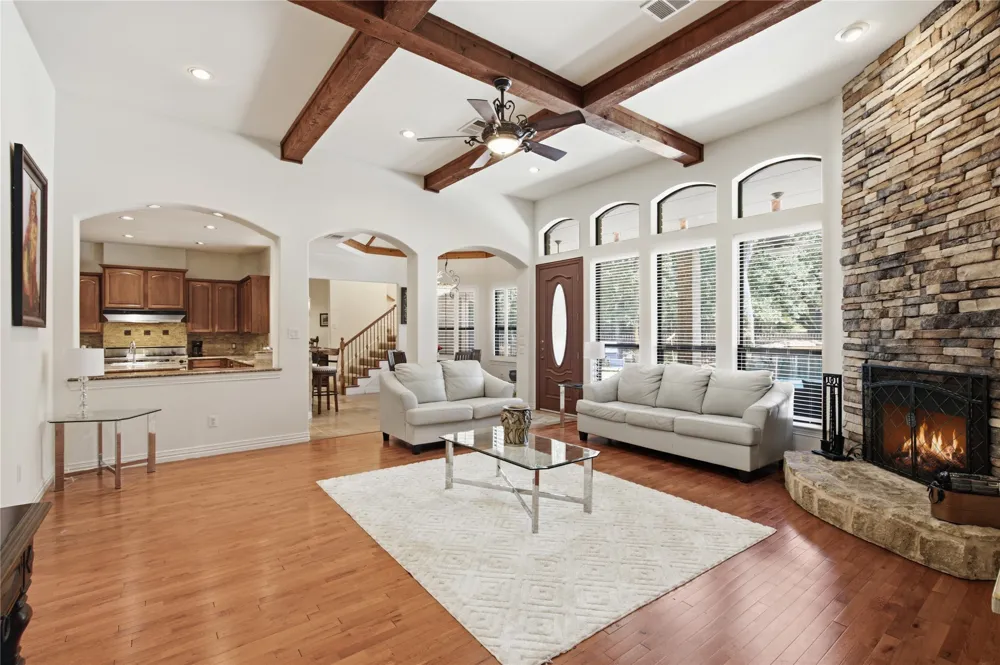 2050 E Oak Shores Drive Cross Roads, TX 76227