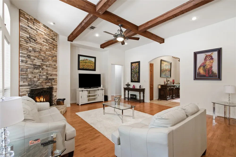 2050 E Oak Shores Drive Cross Roads, TX 76227