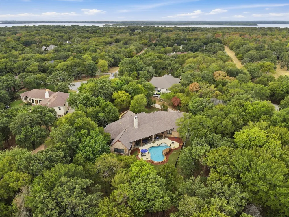 2050 E Oak Shores Drive Cross Roads, TX 76227
