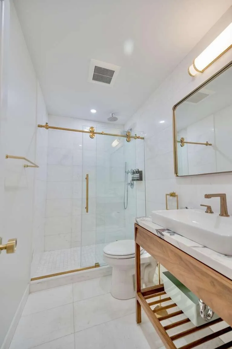 247 SE 3RD AVENUE Delray Beach, FL 33483