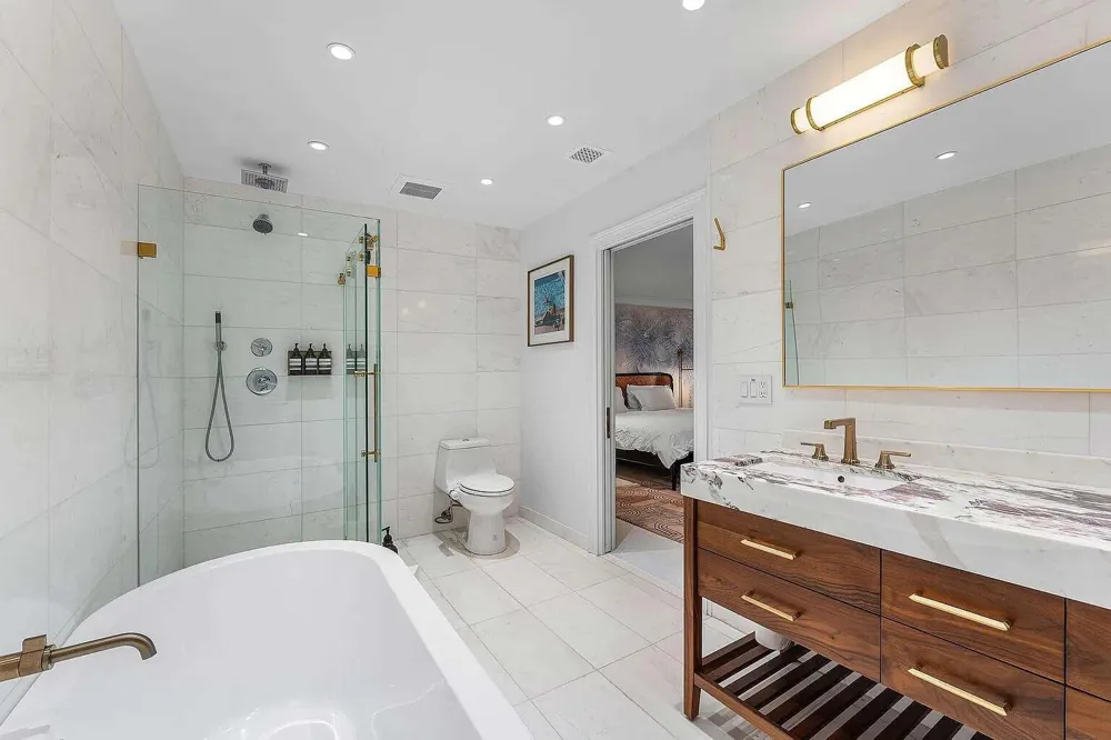 247 SE 3RD AVENUE Delray Beach, FL 33483