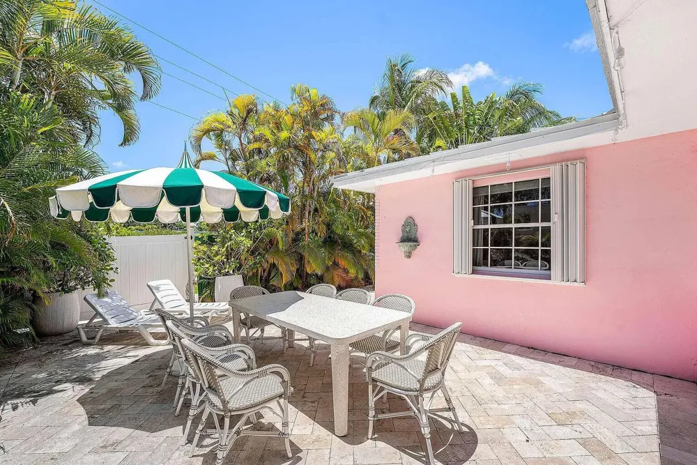 247 SE 3RD AVENUE Delray Beach, FL 33483