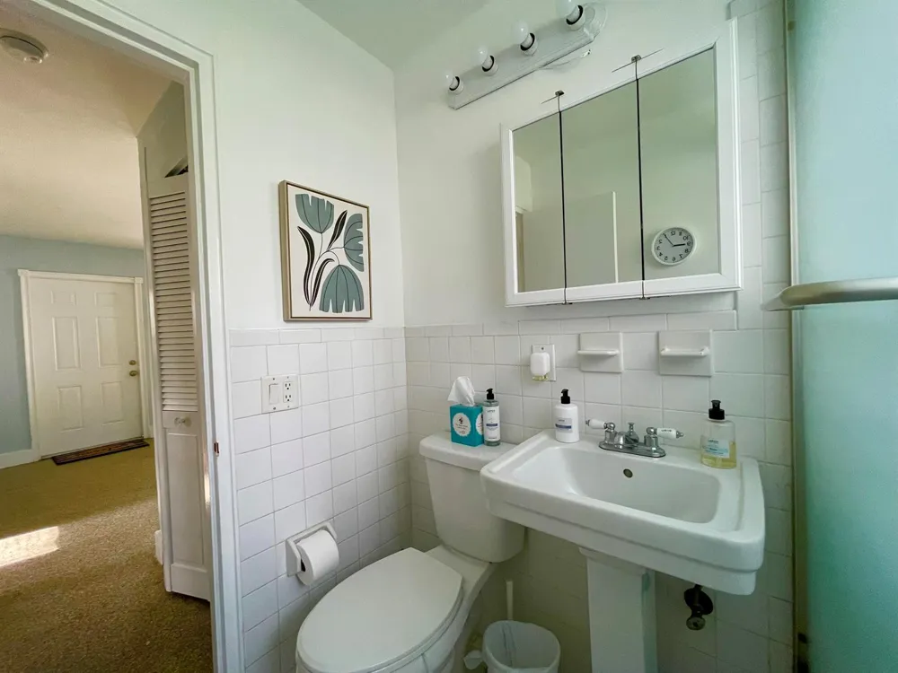 1481 NE 27TH STREET Pompano Beach, FL 33064