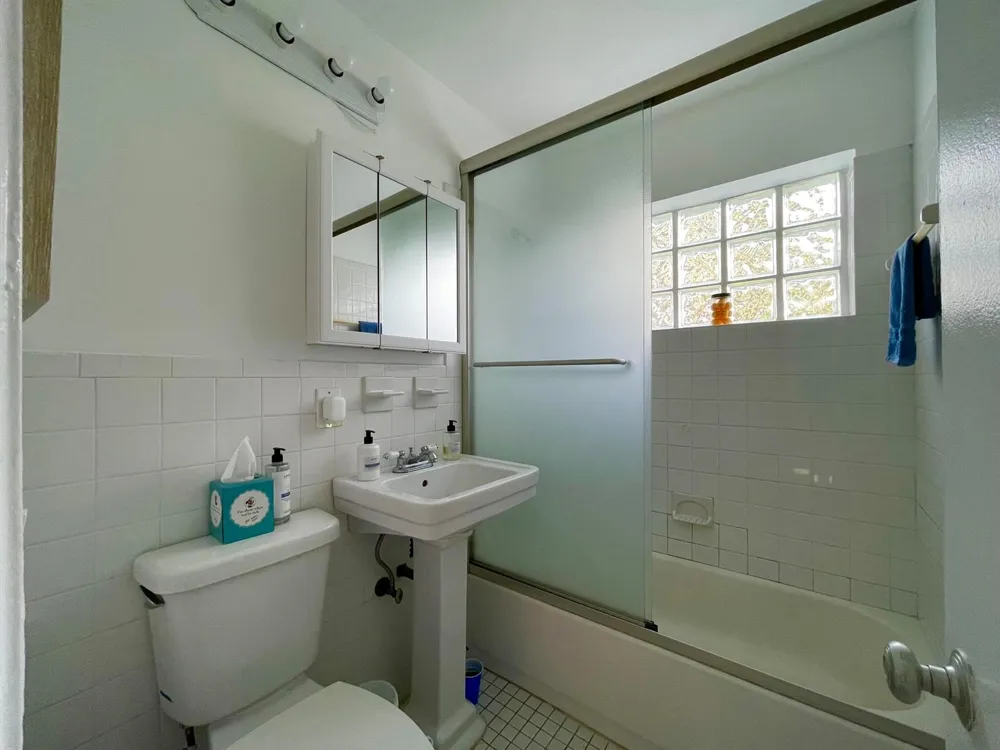 1481 NE 27TH STREET Pompano Beach, FL 33064
