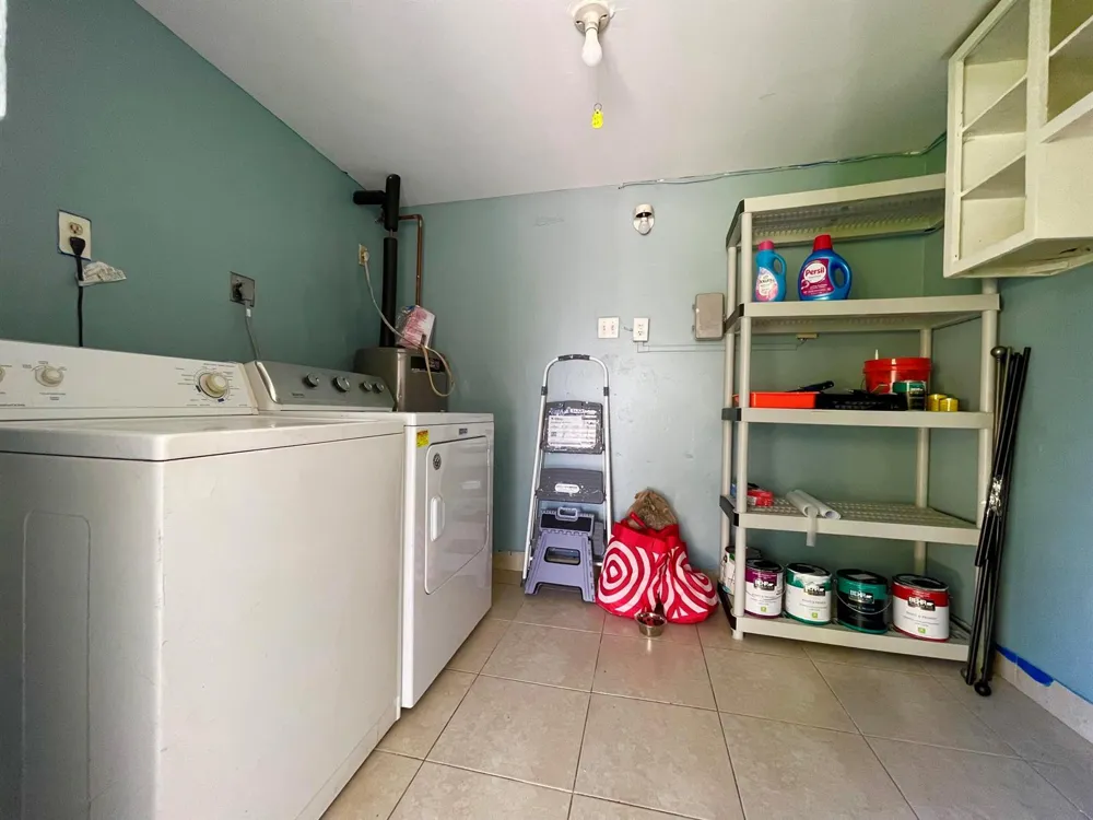 1481 NE 27TH STREET Pompano Beach, FL 33064