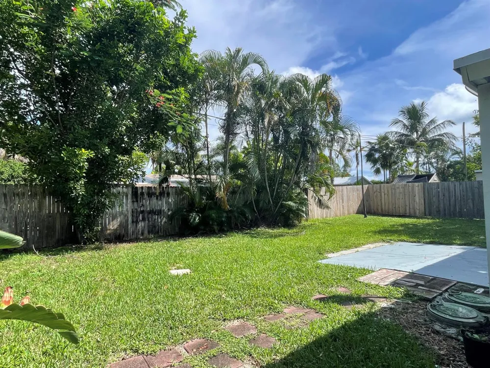 1481 NE 27TH STREET Pompano Beach, FL 33064