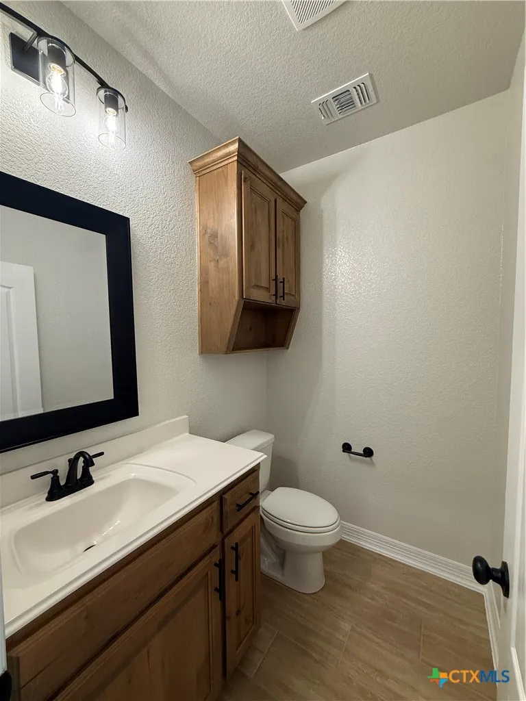 8003 Kelly Herring Lane Killeen, TX 76542