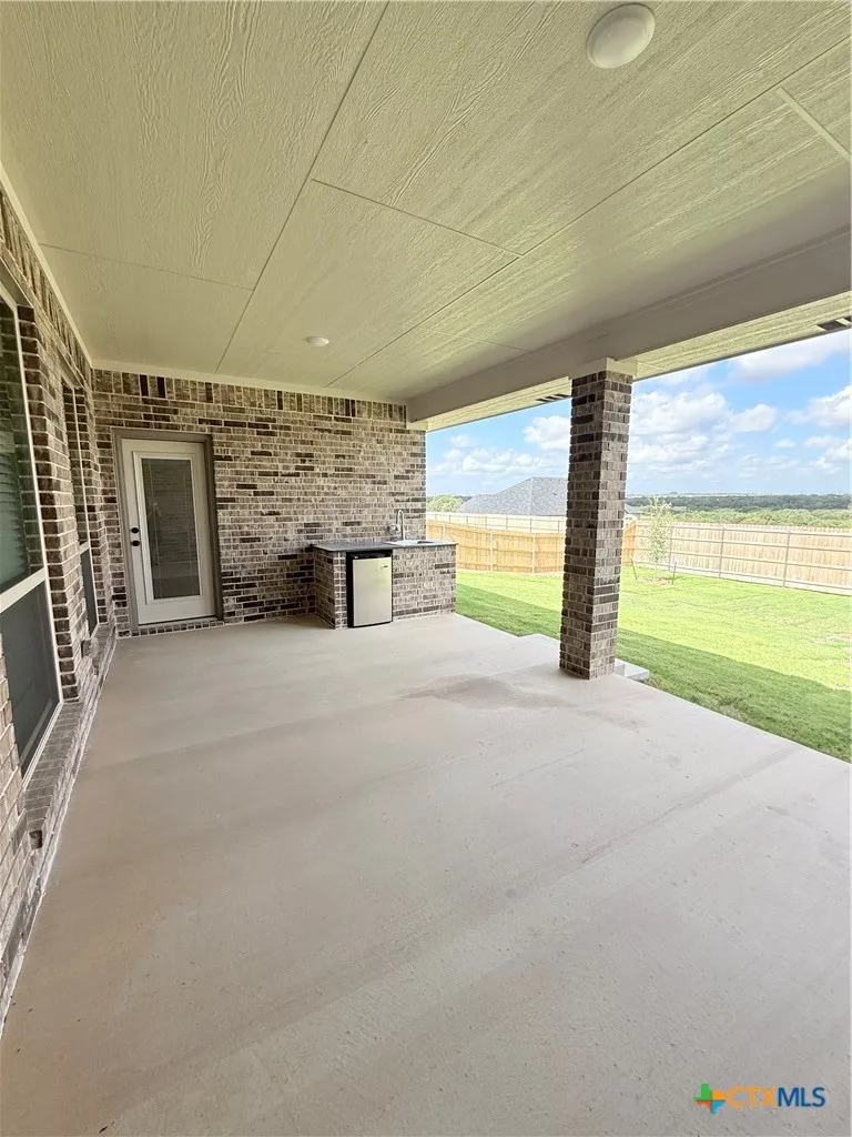 8003 Kelly Herring Lane Killeen, TX 76542