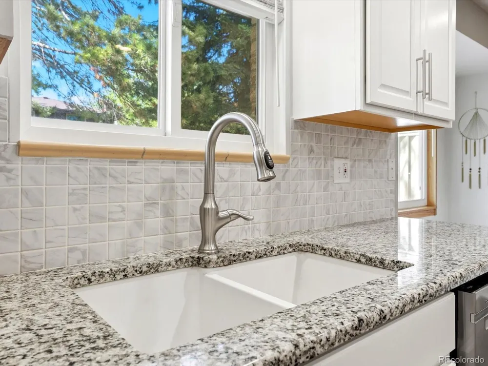 8923 W Warren Drive Lakewood, CO 80227