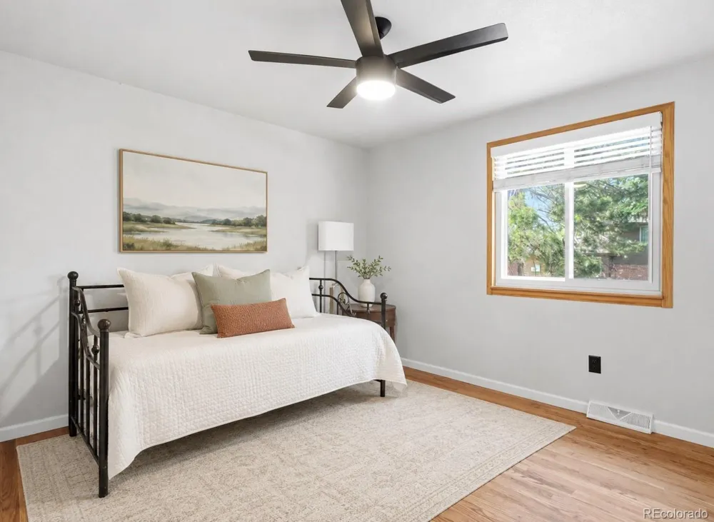 8923 W Warren Drive Lakewood, CO 80227