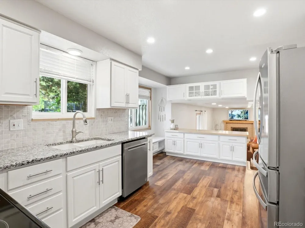 8923 W Warren Drive Lakewood, CO 80227