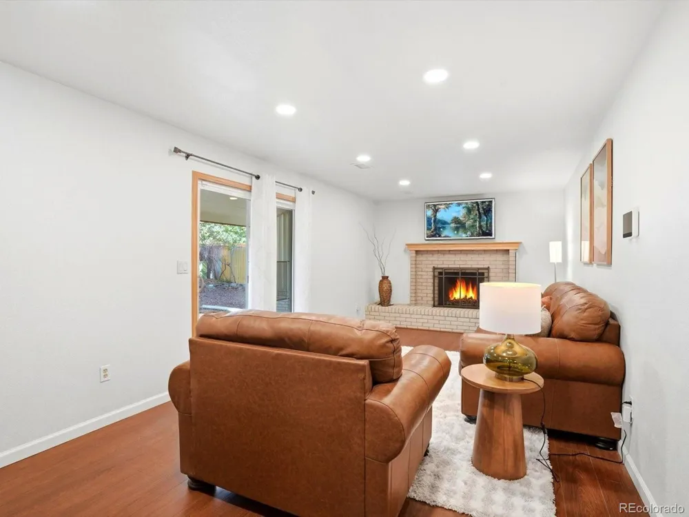 8923 W Warren Drive Lakewood, CO 80227