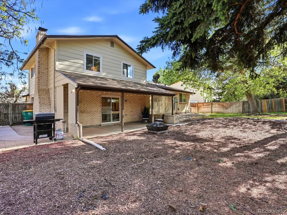 8923 W Warren Drive Lakewood, CO 80227
