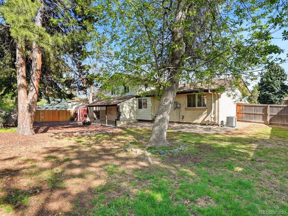 8923 W Warren Drive Lakewood, CO 80227