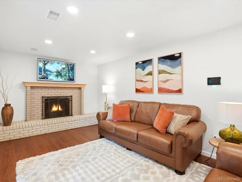 8923 W Warren Drive Lakewood, CO 80227