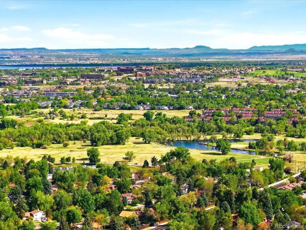 8923 W Warren Drive Lakewood, CO 80227