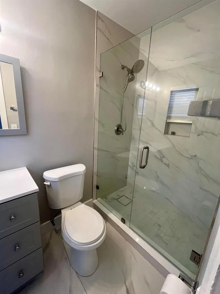 3765 NE 18th Avenue Pompano Beach, FL 33064
