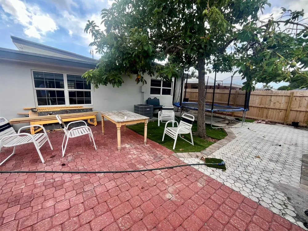 3765 NE 18th Avenue Pompano Beach, FL 33064