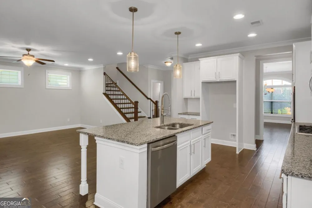 4204 Hardy AVE Smyrna, GA 30082