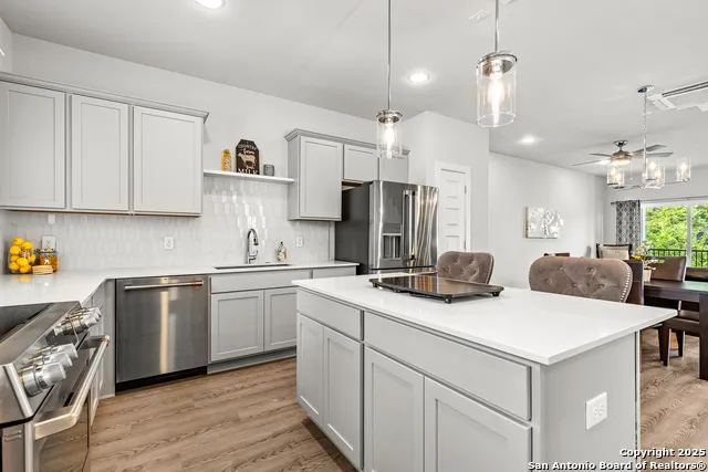 415 Ira Ave #UNIT 2102 San Antonio, TX 78209