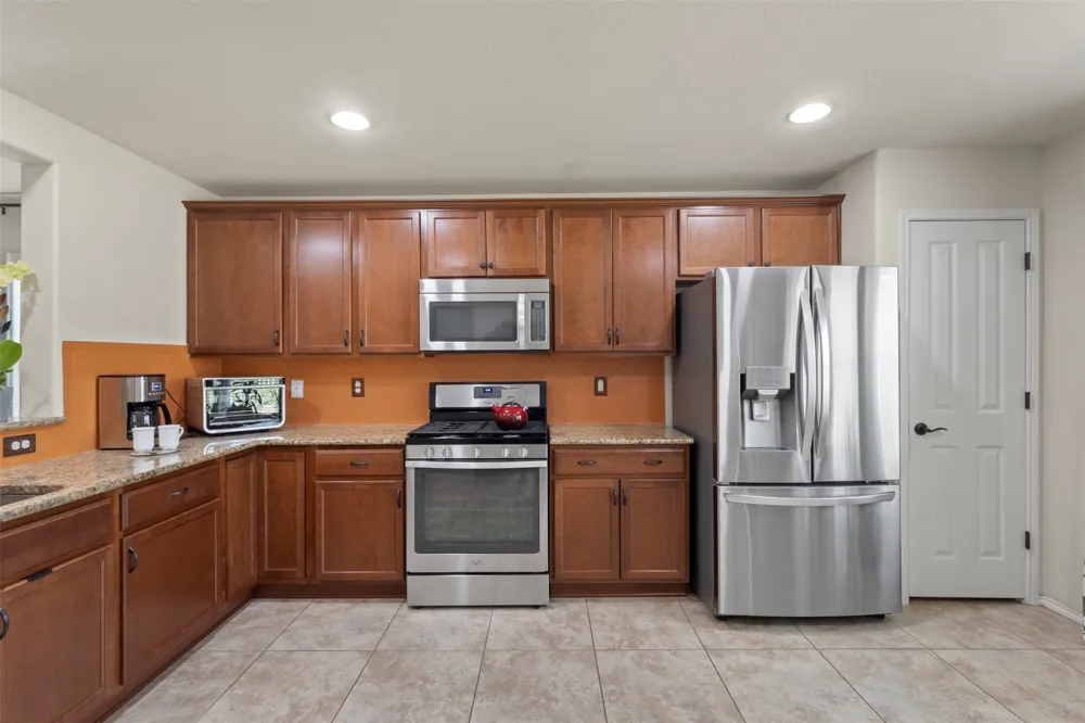 146 Montague Lane Frisco, TX 75036