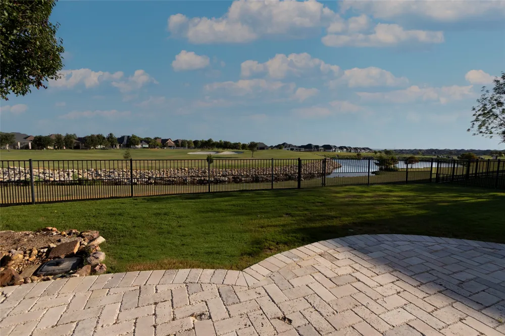 8908 Crestview Denton, TX 76207