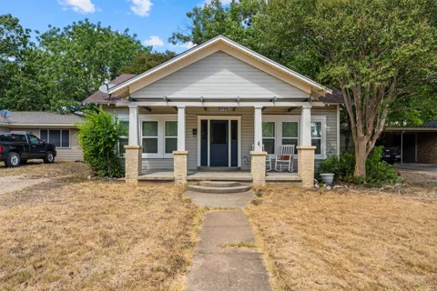 302 W Broadway Street