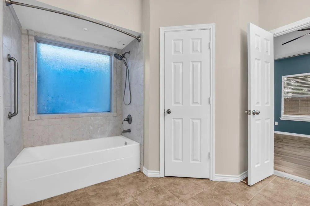 23915 Spring Oak Drive Spring, TX 77373