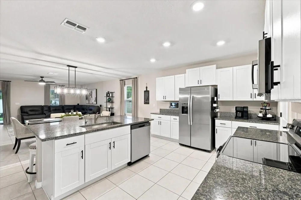 1736 RED LOOP Lakeland, FL 33801