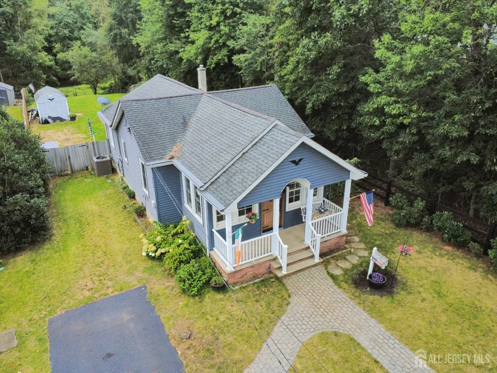 74 Walnut Street Spotswood, NJ 08884
