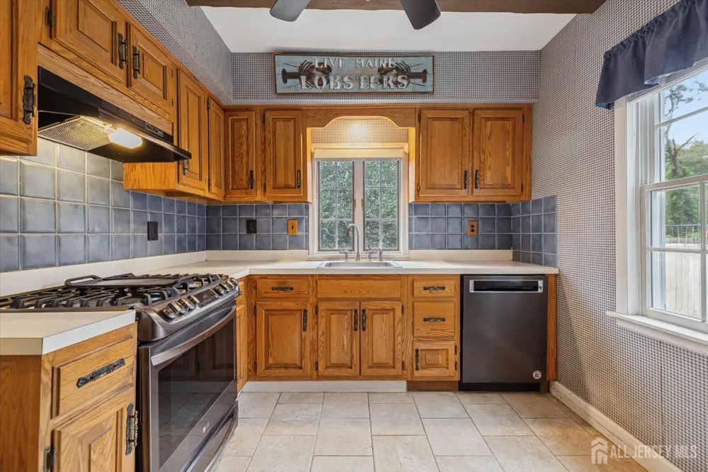 74 Walnut Street Spotswood, NJ 08884