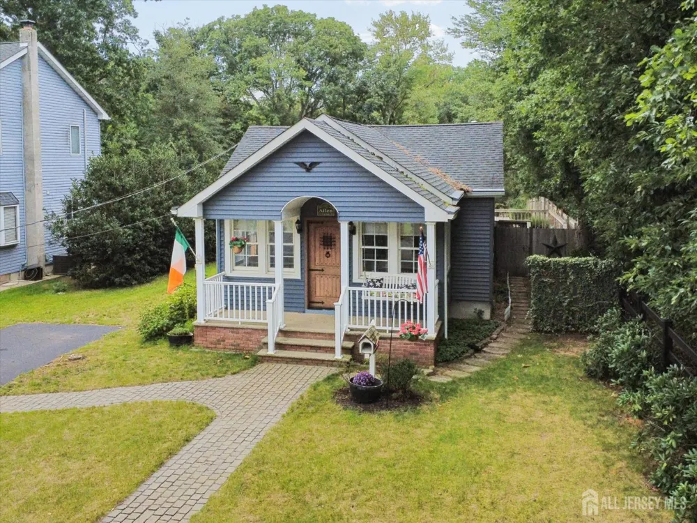 74 Walnut Street Spotswood, NJ 08884