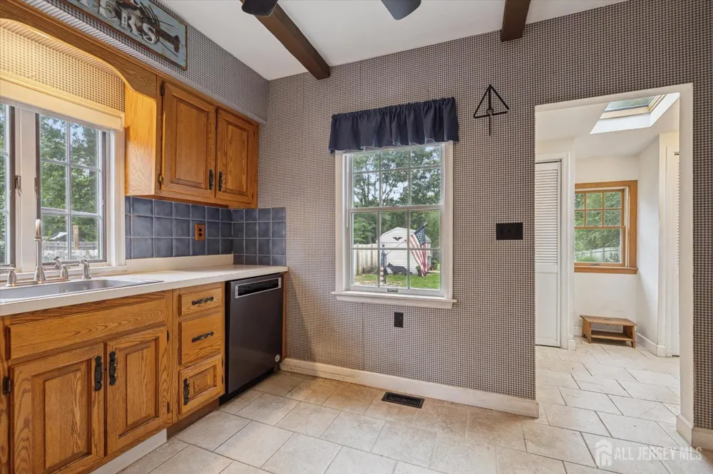 74 Walnut Street Spotswood, NJ 08884
