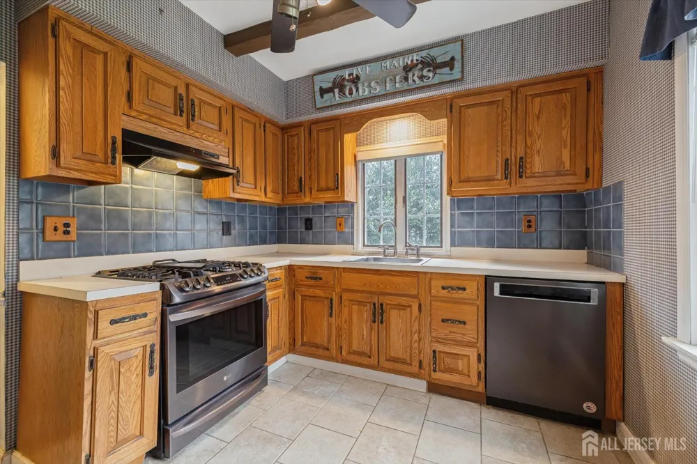 74 Walnut Street Spotswood, NJ 08884
